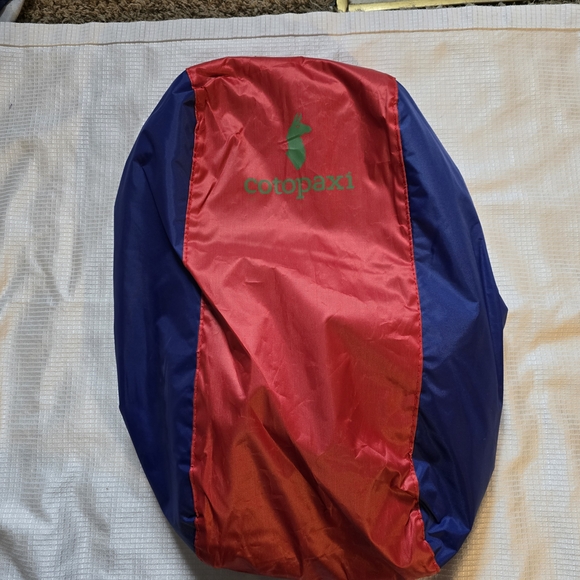 Cotopaxi Allpa 28L Travel Backpack – Del Dia Style – With Rain Cover – Excellen - Picture 2 of 8